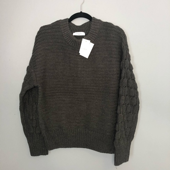 Elodie Bubble sleeve pullover sweater NWT size M - Picture 3 of 5